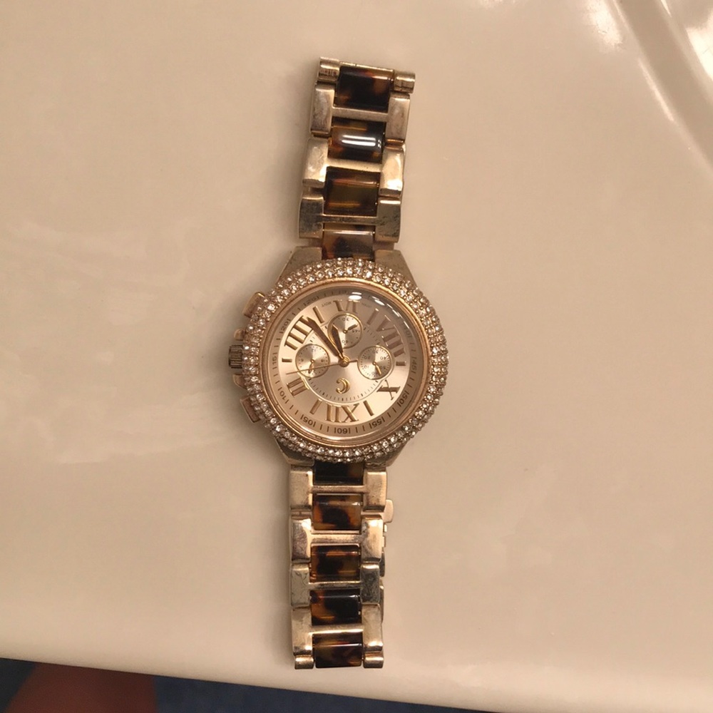 Watch!